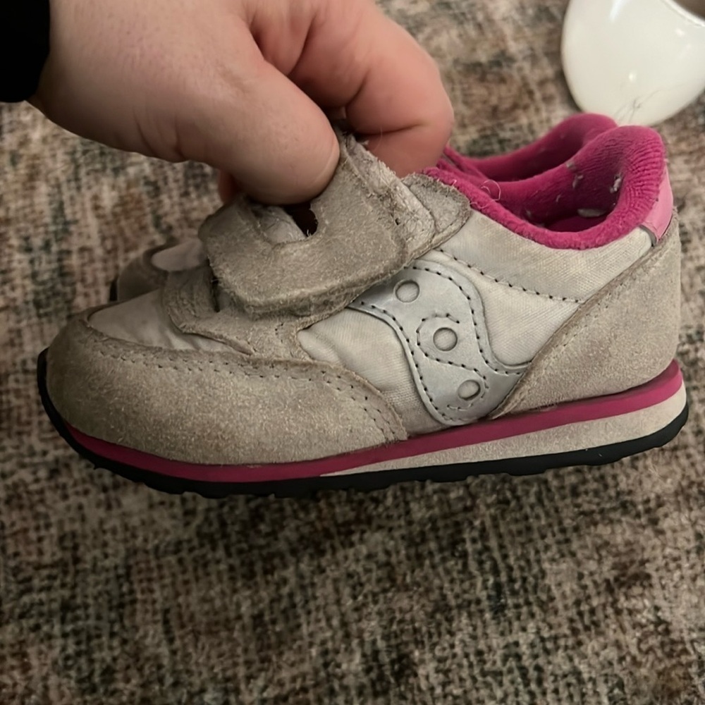 Saucony Jazz Lo Pro Toddler Sneakers, White Grey Pink, size 6M